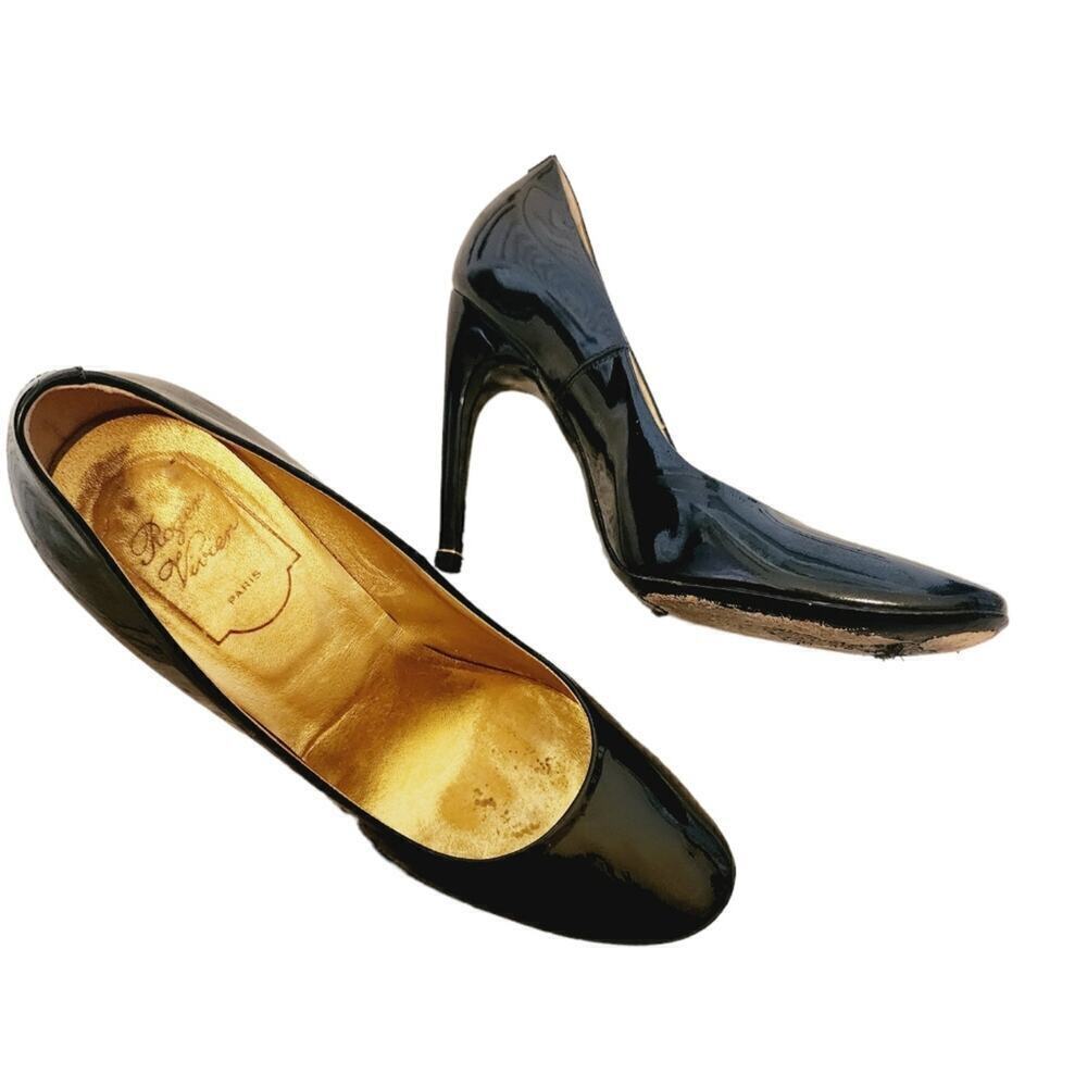 ROGER VIVIER BLACK PATENT LEATHER HEELS WITH GOLD ACCENT HEEL STRIPE SIZE 7
